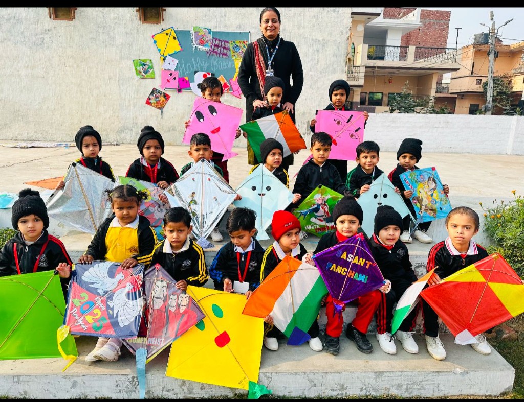 Pre-primary kite activity